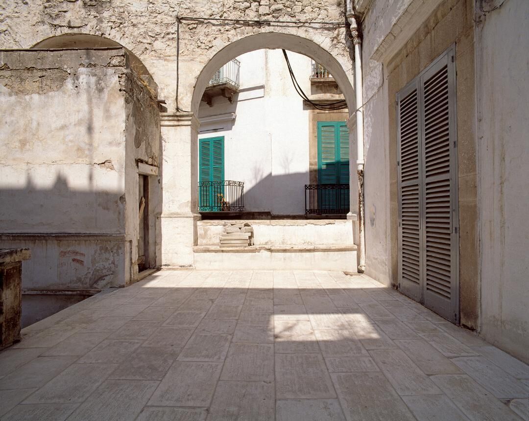 Luigi Ghirri Bitonto 1990 from Puglia Tra albe e tramonti MACK 2022 Courtesy the estate of the artist and MACK