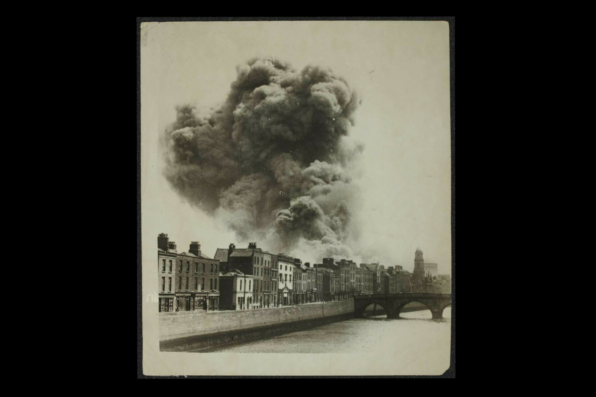 Explosion at the Record Treasury the Daily Mail July 1922