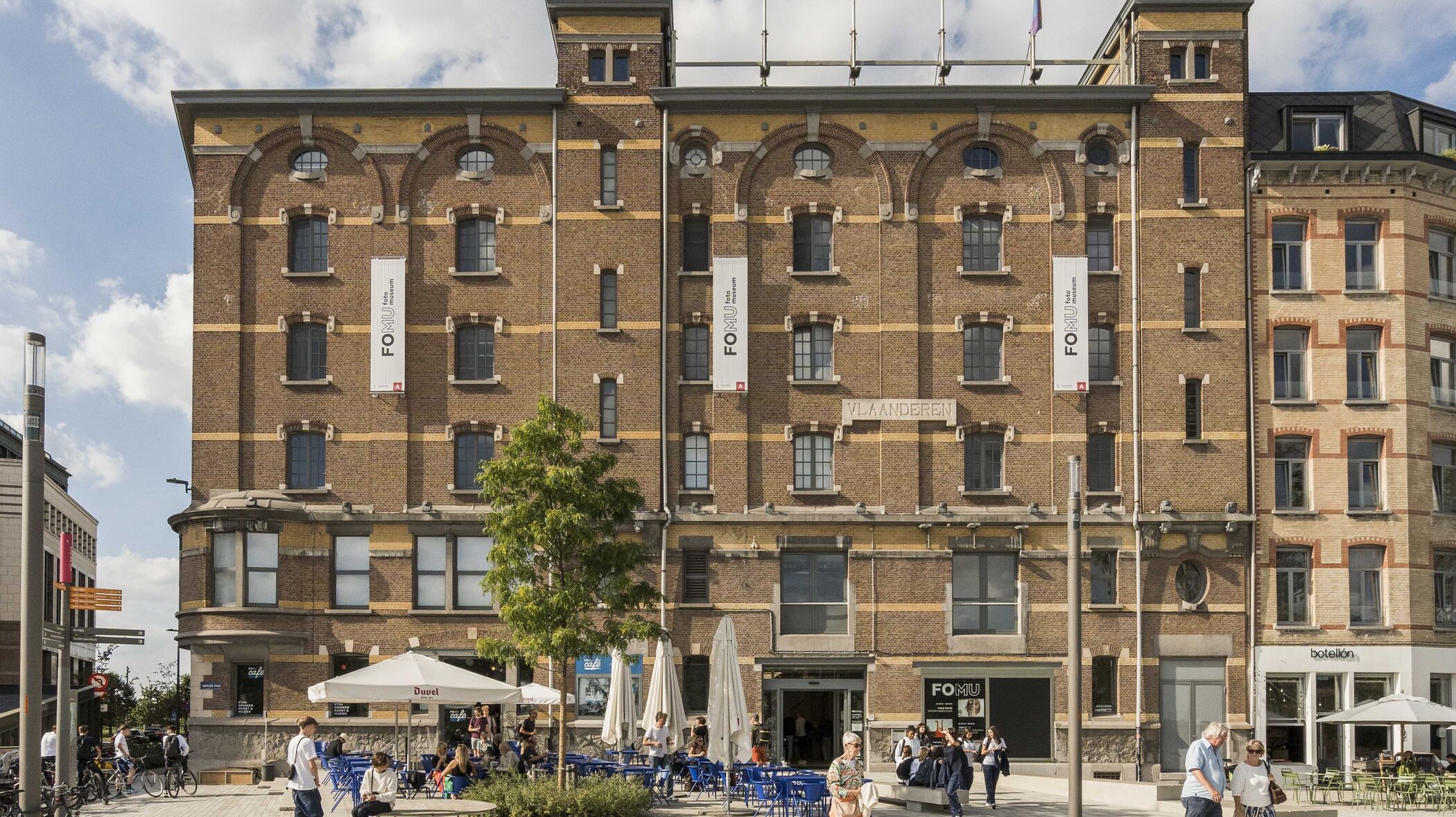 FOMU SHOP Monday Jr low res141