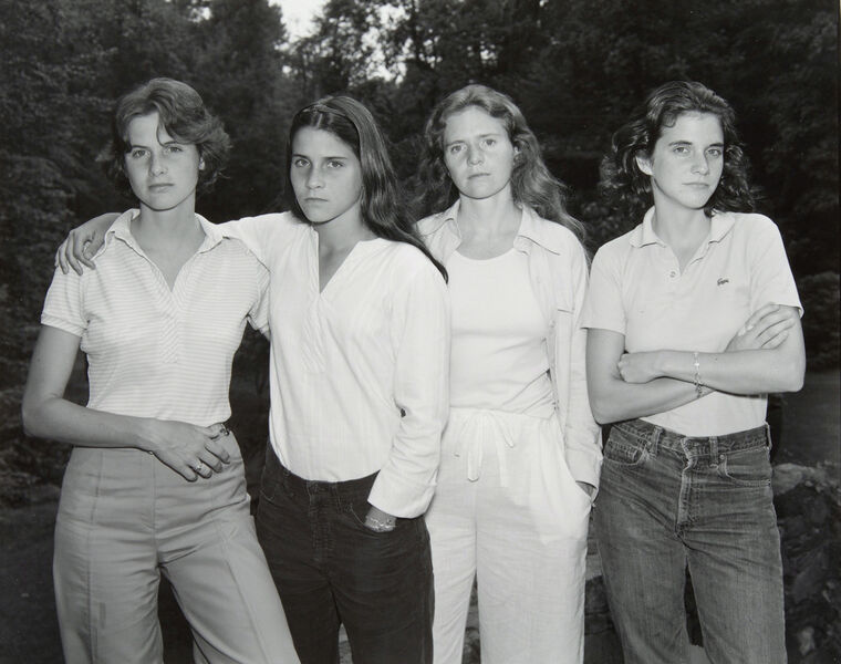Nicholas Nixon The Brown Sisters Heather Mimi Bebe B Nixon Laurie New Canaan Connecticut 1975 Collectie Fotomuseum Antwerpen P 1998 107 Nicholas Nixon