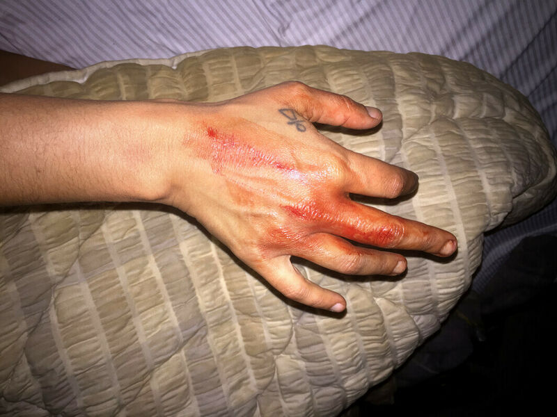 RS306879 Jeanne et Moreau HAND scr