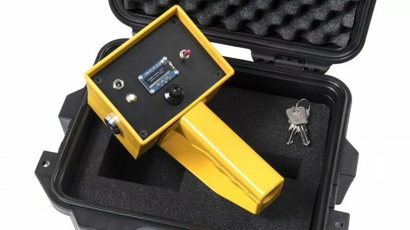 RS14187 2017 0050 Trophy Camera v0 9 2 B