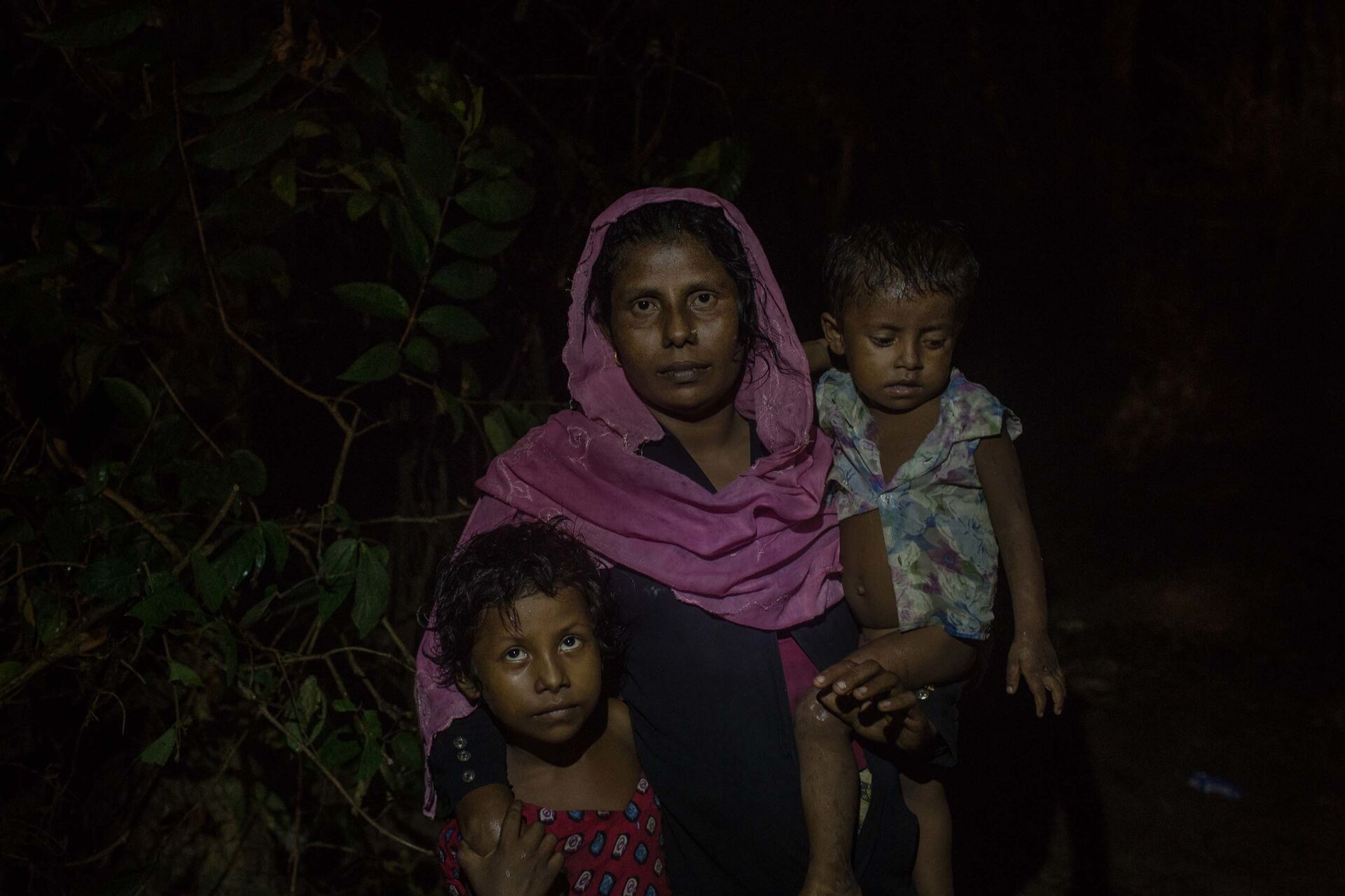 Bouckaert02_Tung_RohingyaWomen